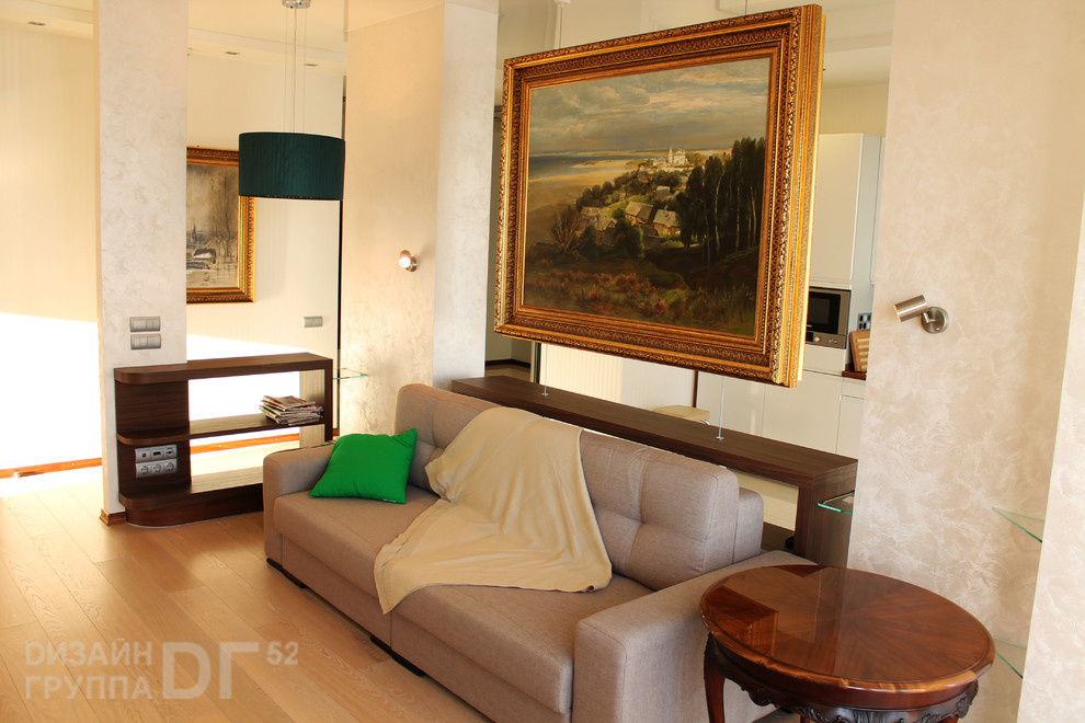 квартира с картиной