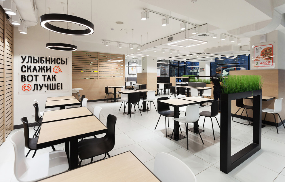 ИНТЕРЬЕР КАФЕ БЫСТРОГО ПИТАНИЯ PIZZAMIA , Г. ЕКАТЕРИНБУРГ