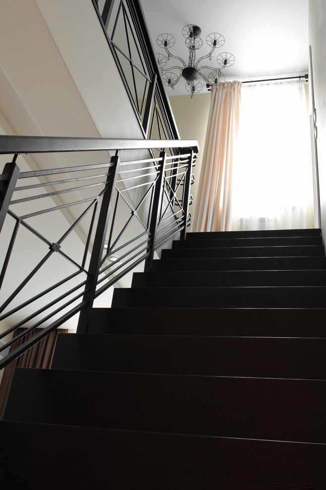 Лестницы  комбинированные на металлокаркасе