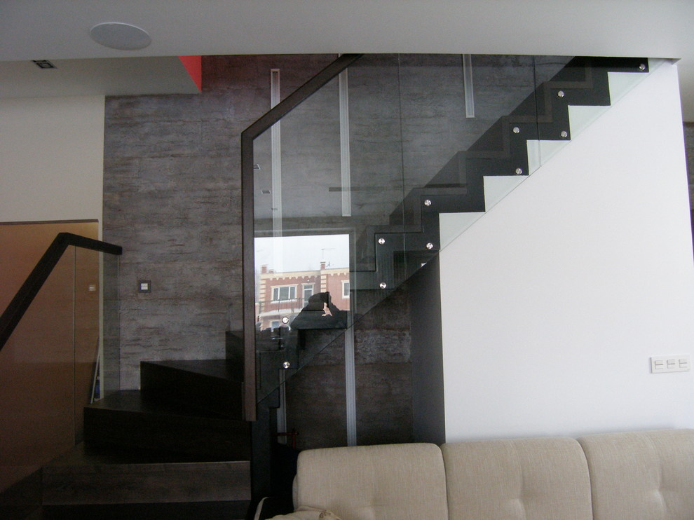 Лестницы  комбинированные на металлокаркасе