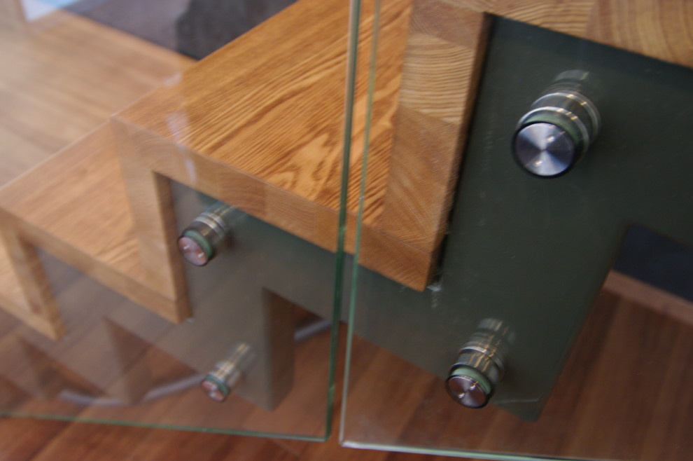 Лестницы  комбинированные на металлокаркасе