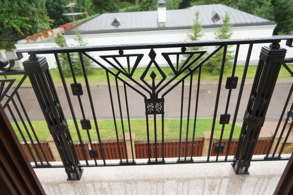 Кованные балконы в поселке Горки 2