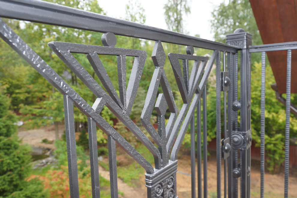 Кованные балконы в поселке Горки 2