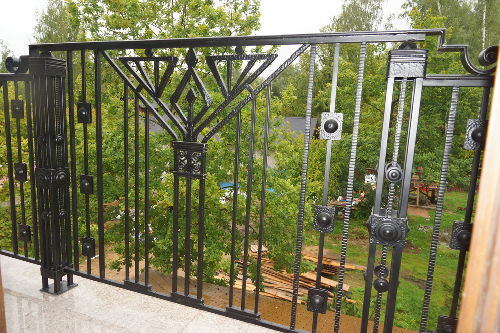 Кованные балконы в поселке Горки 2