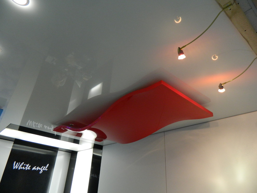 Офис продаж компании по натяжным потолкам