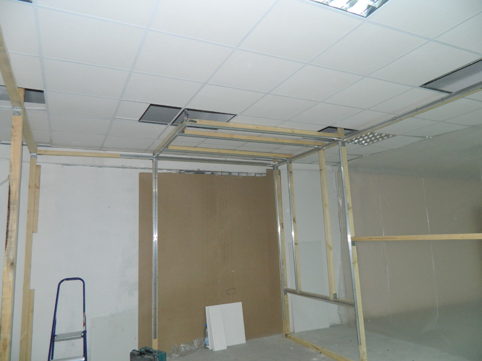 Офис продаж компании по натяжным потолкам