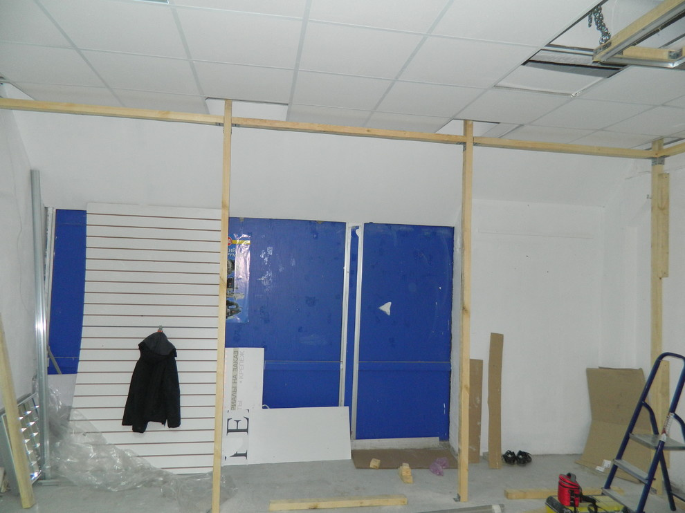 Офис продаж компании по натяжным потолкам