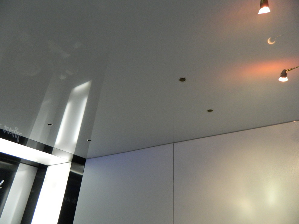 Офис продаж компании по натяжным потолкам