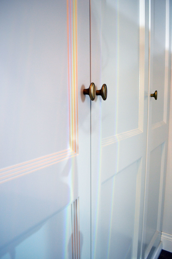 Шкаф для прихожей из МДФ