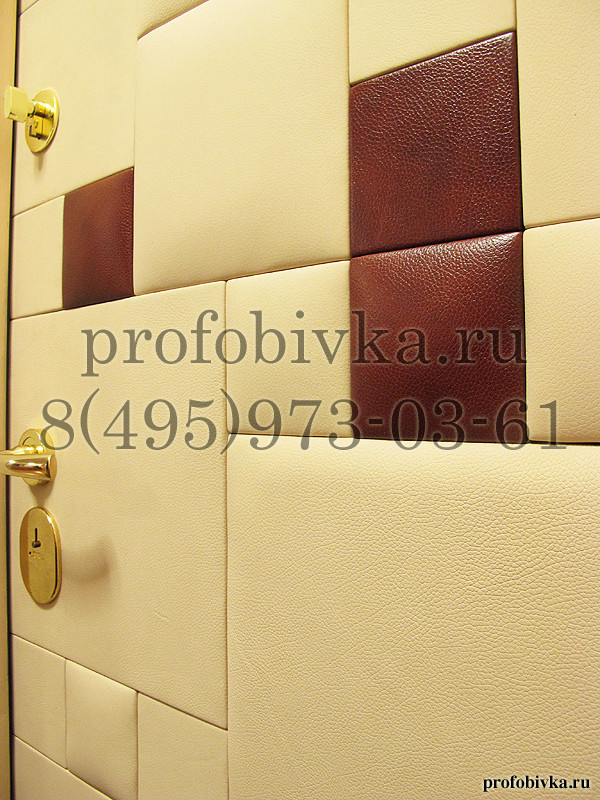 Дизайнерская отделка входной двери натуральной кожей