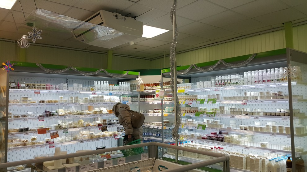Магазины продуктов для здорового питания "ВкусВилл", "Избёнка"