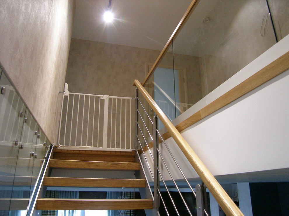 Современные лестницы серии LAZER