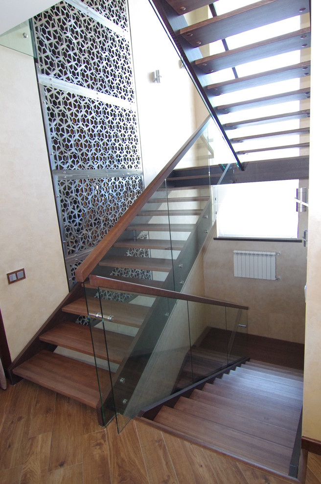 Современные лестницы серии LAZER