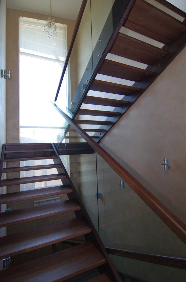 Современные лестницы серии LAZER