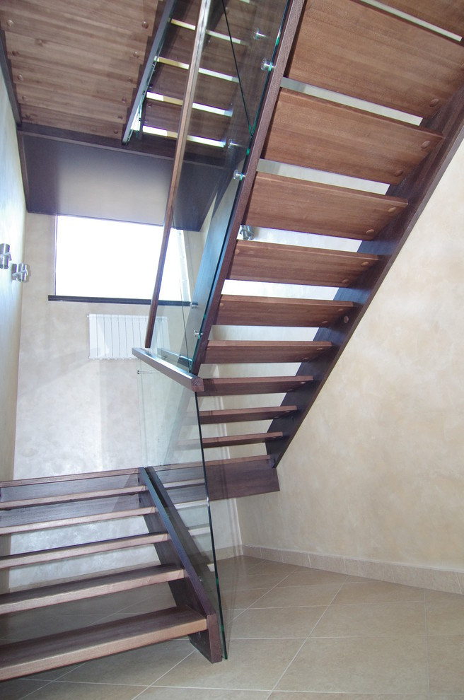 Современные лестницы серии LAZER