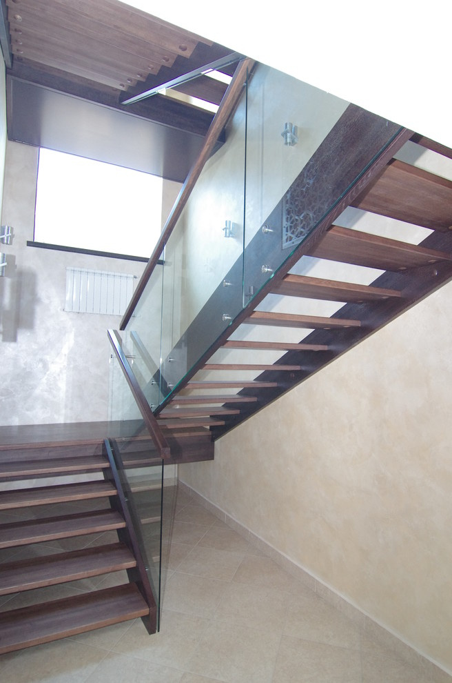 Современные лестницы серии LAZER