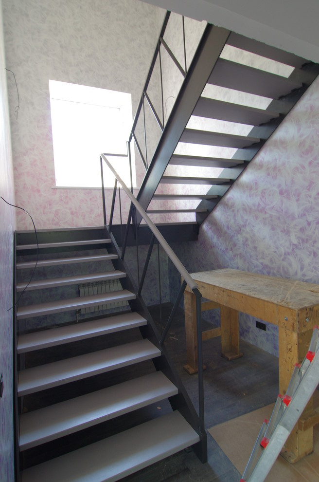 Современные лестницы серии LAZER