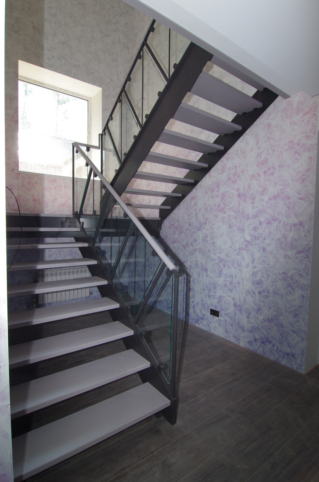 Современные лестницы серии LAZER