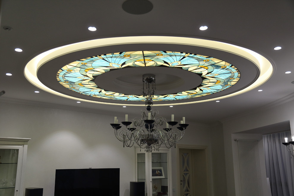 Витраж, сценарное освещение. Диммирование освещения.