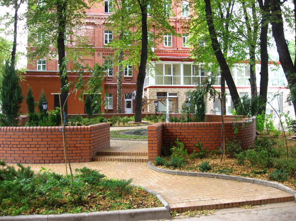 Обложка проекта: Бизнес Центр "Сенатор", дизайн внутреннего дворика