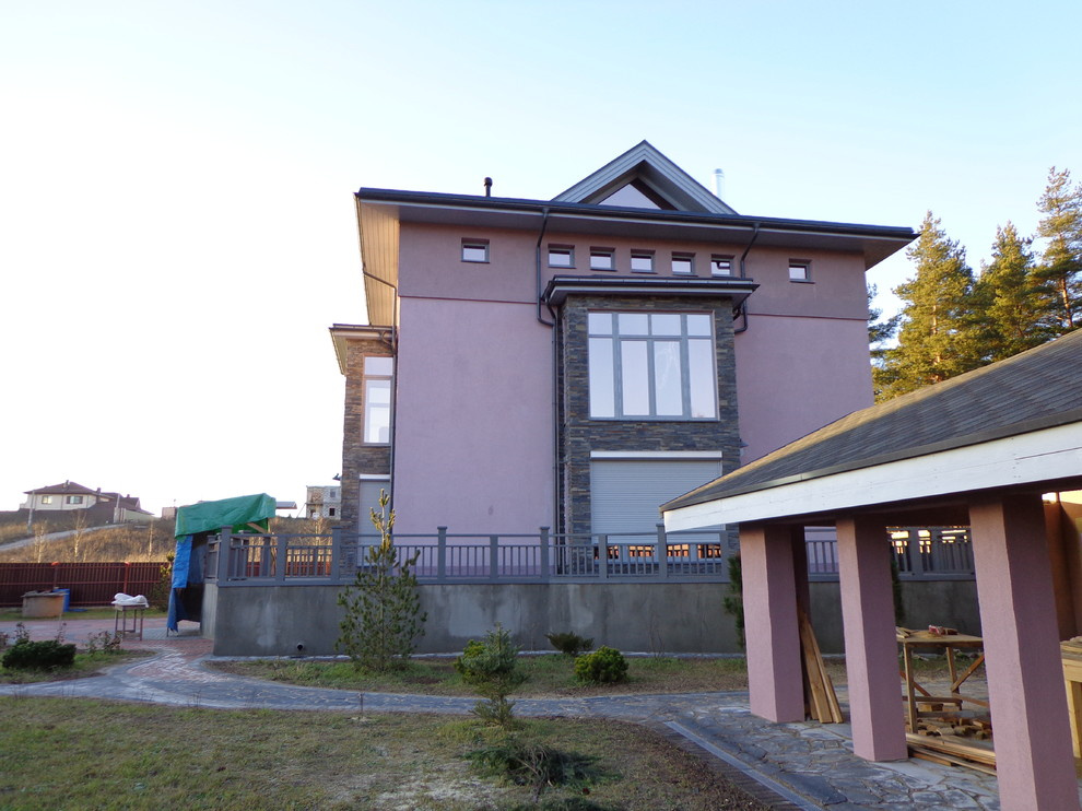 Проект индивидуального трехэтажного дома с дизайном интерьеров