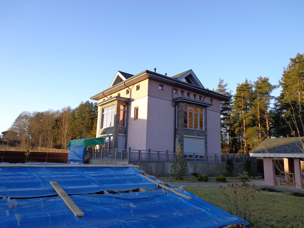 Проект индивидуального трехэтажного дома с дизайном интерьеров