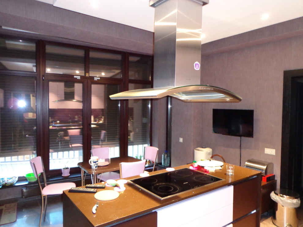 Проект индивидуального трехэтажного дома с дизайном интерьеров