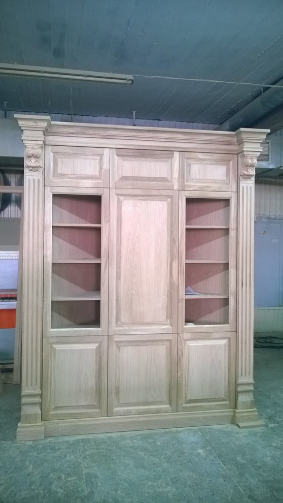 Обложка проекта: Угловой дубовый шкаф.