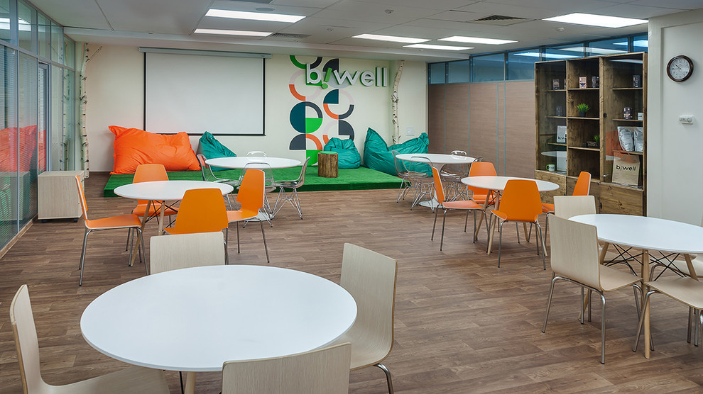 Фото реализованного проекта офиса в БЦ Омега Плаза