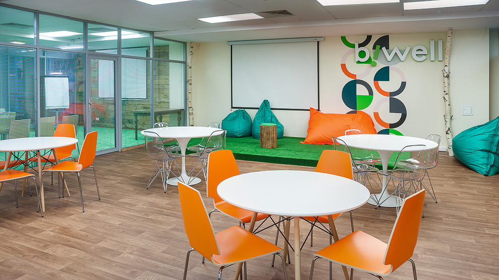 Фото реализованного проекта офиса в БЦ Омега Плаза