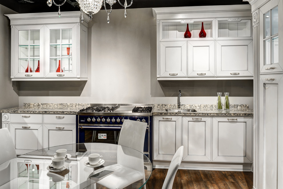 Шоурум мебельного магазина Стелс