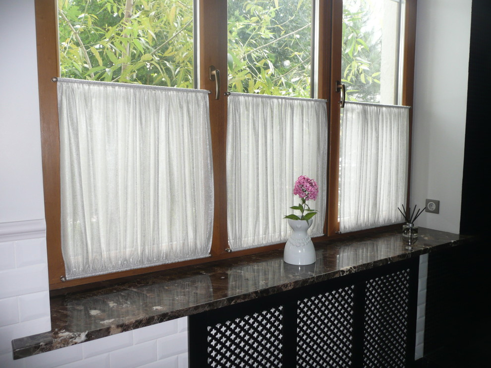 Шторки "кафе" для санузла и душевой комнаты.