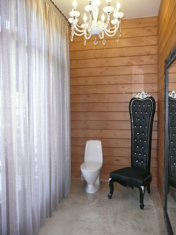 Штора для туалета с огромным окном.