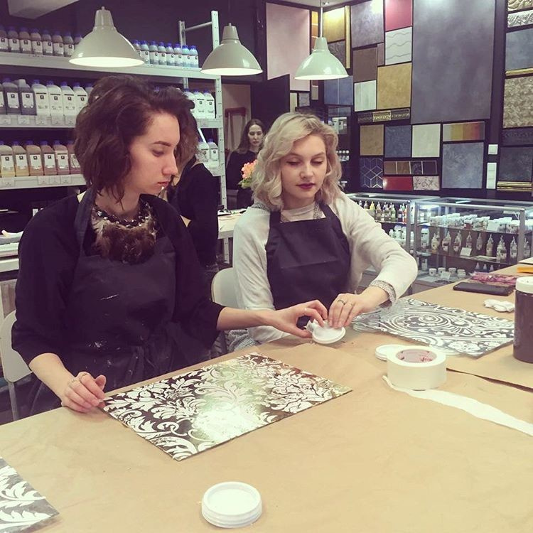 Декорирование помещений, мебели, предметов интерьера