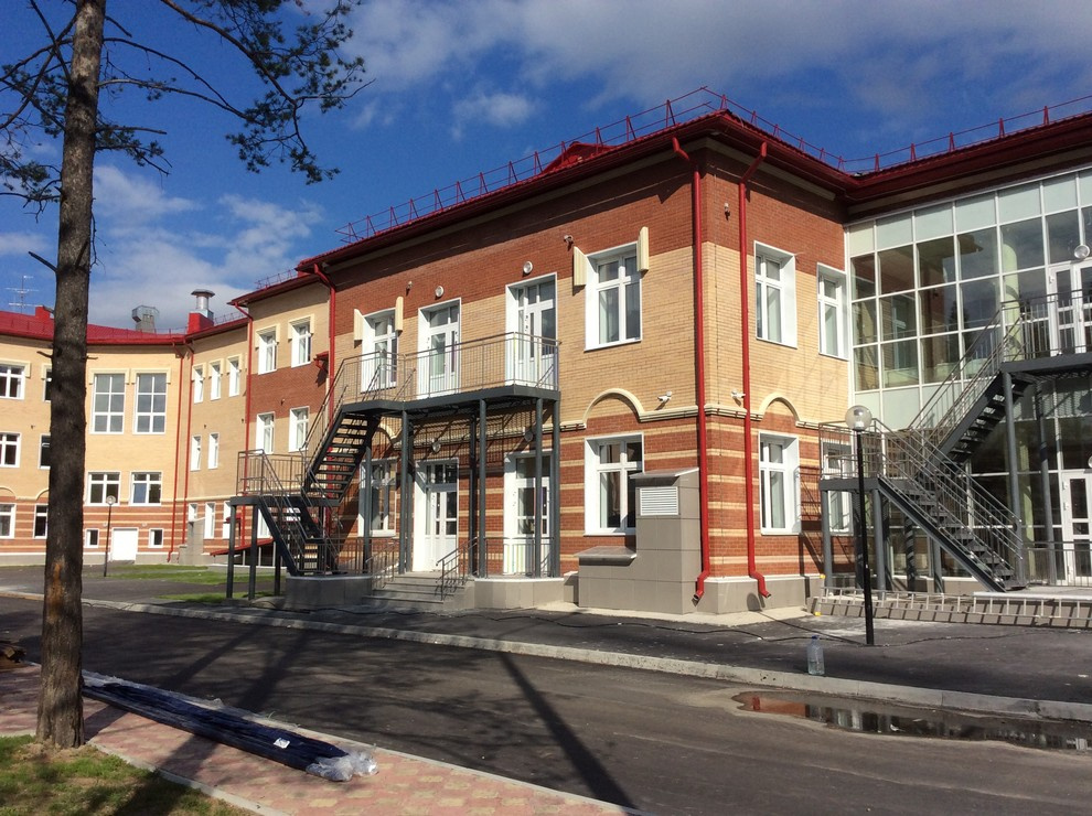 Средняя школа