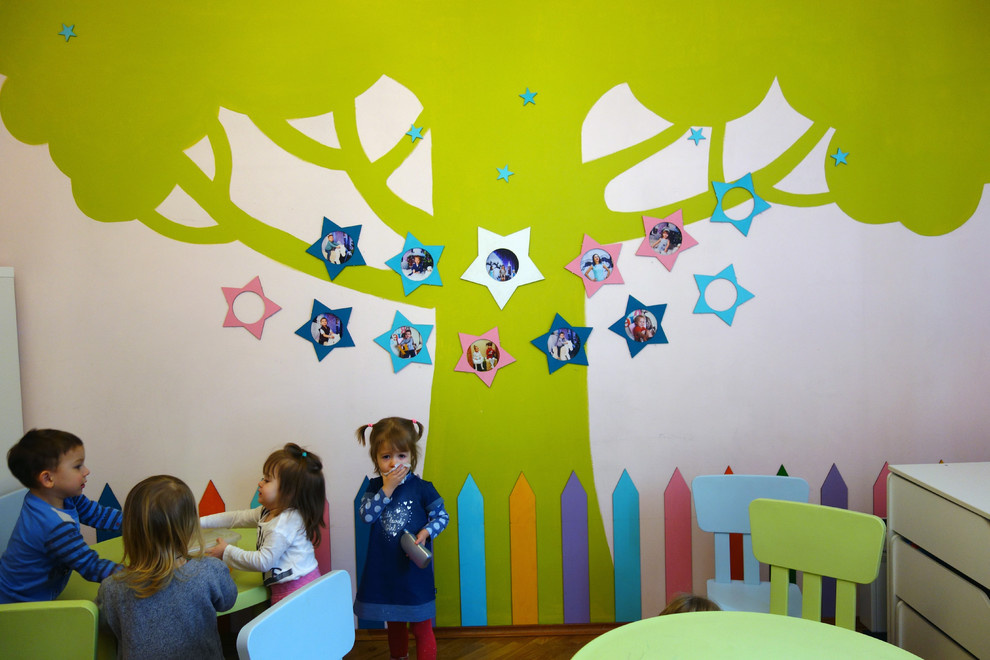 Обложка проекта: Оформление стен частного детского дошкольного центра "Любимый Зая"