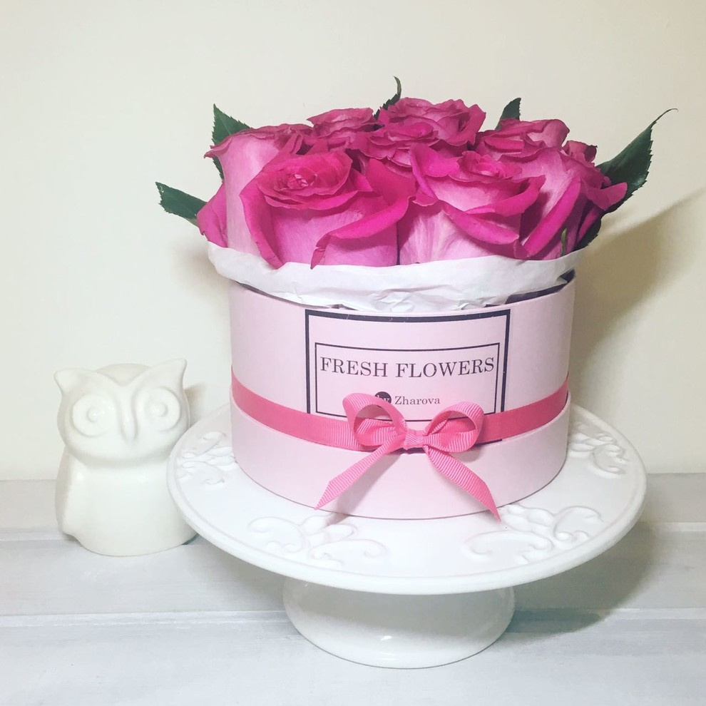 Розы в шляпных коробках