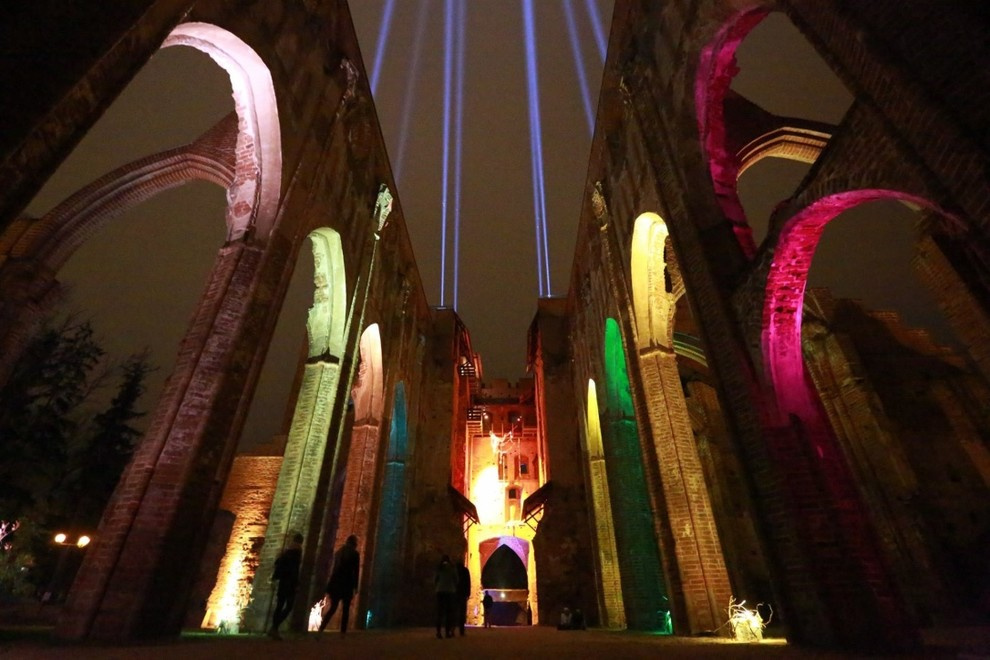 Обложка проекта: Руины старого города