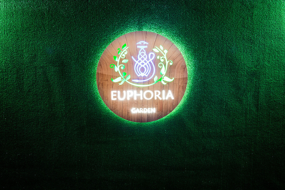 Интерьеры кальянной Euphoria