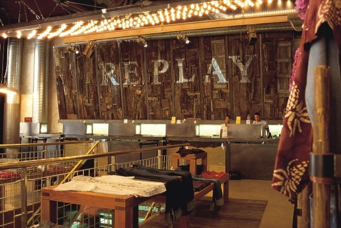 Сеть салонов "Replay"