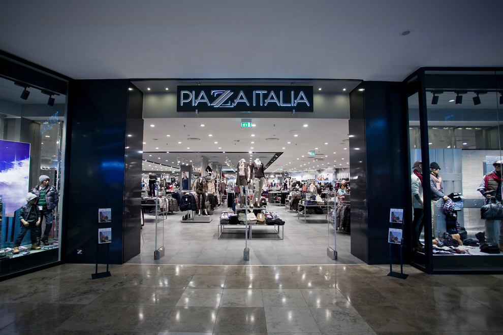 Сеть магазинов "Piazza Italia"