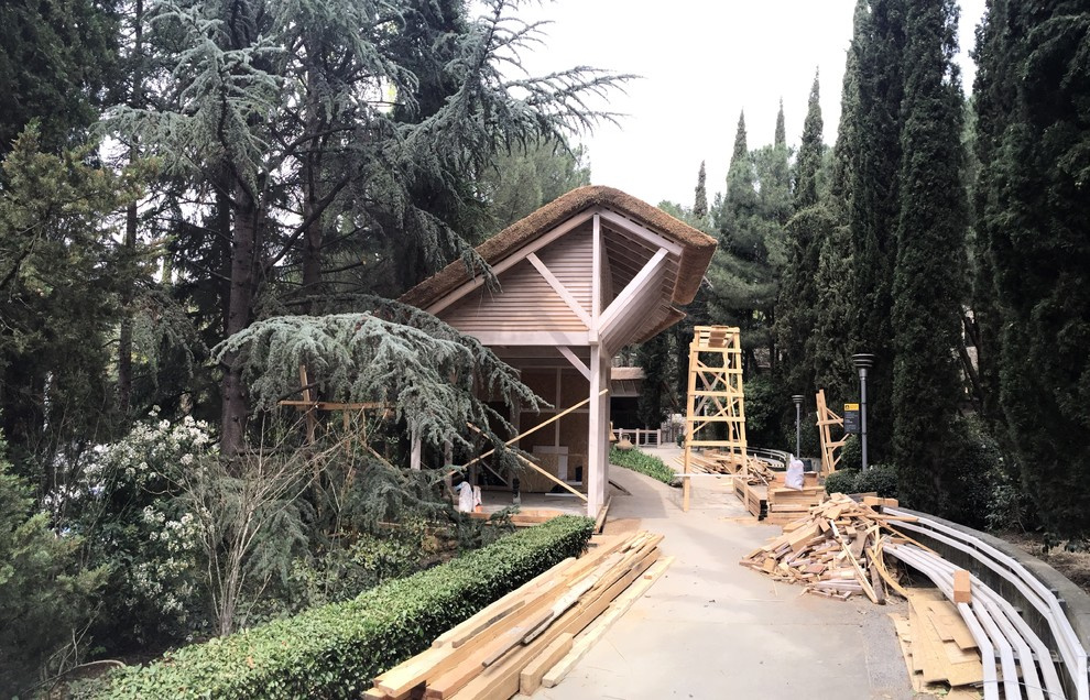 Обложка проекта: Наши работы 2016 года. Ялта, вольеры