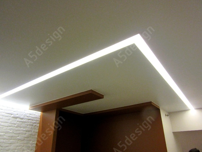 Линейный свет, парящие потолки