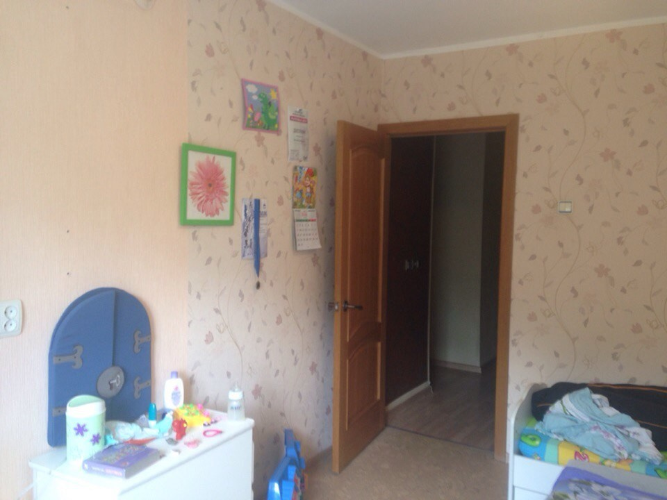 Знакомство с комнатой.