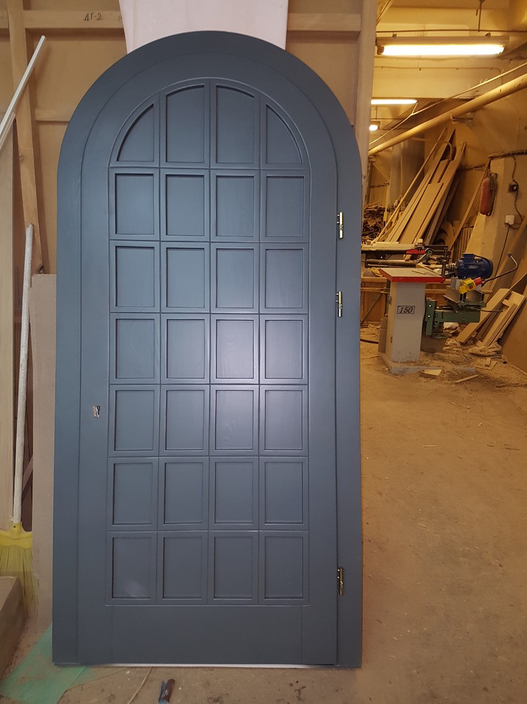 Двери входные