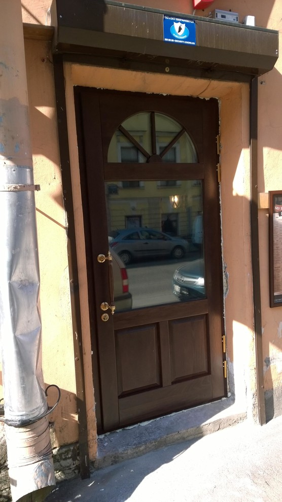 Двери входные