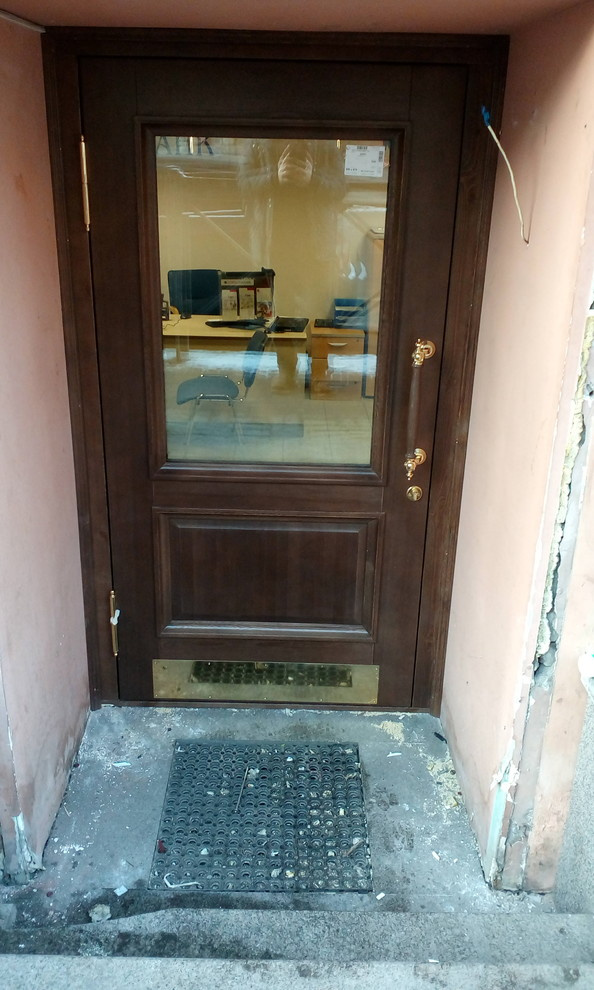 Двери входные исторические