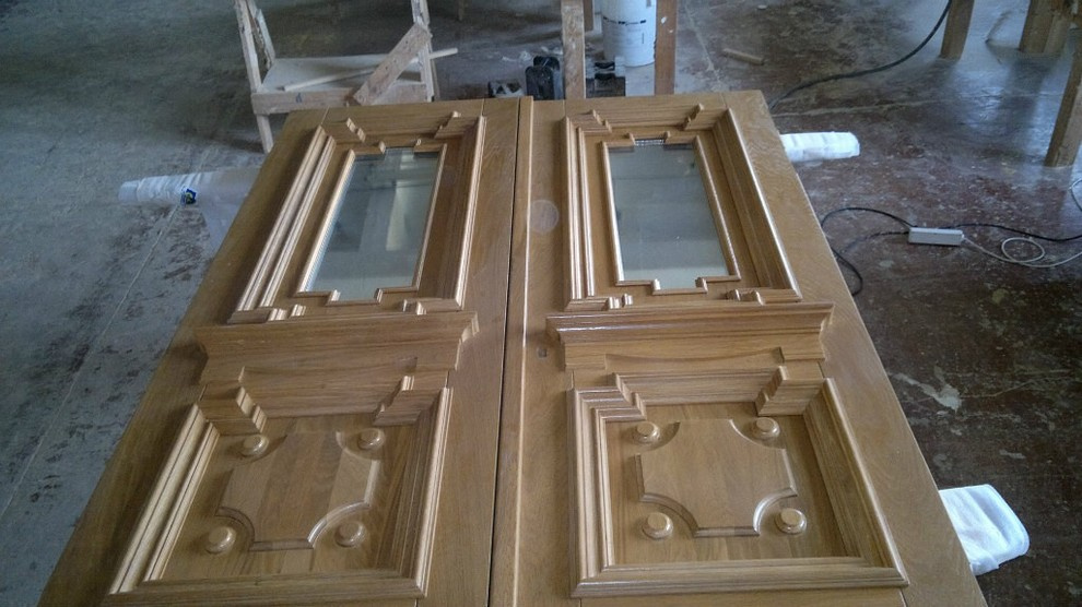 Двери входные исторические