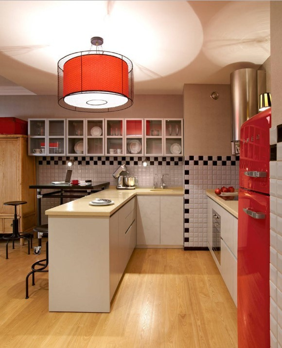 Квартира в стиле Феррари с плиткой Metro