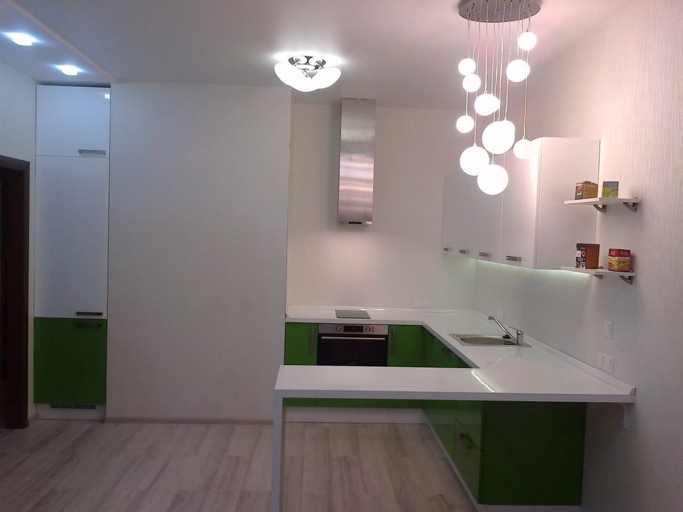 Воплощенные в жизнь проекты кухонь.